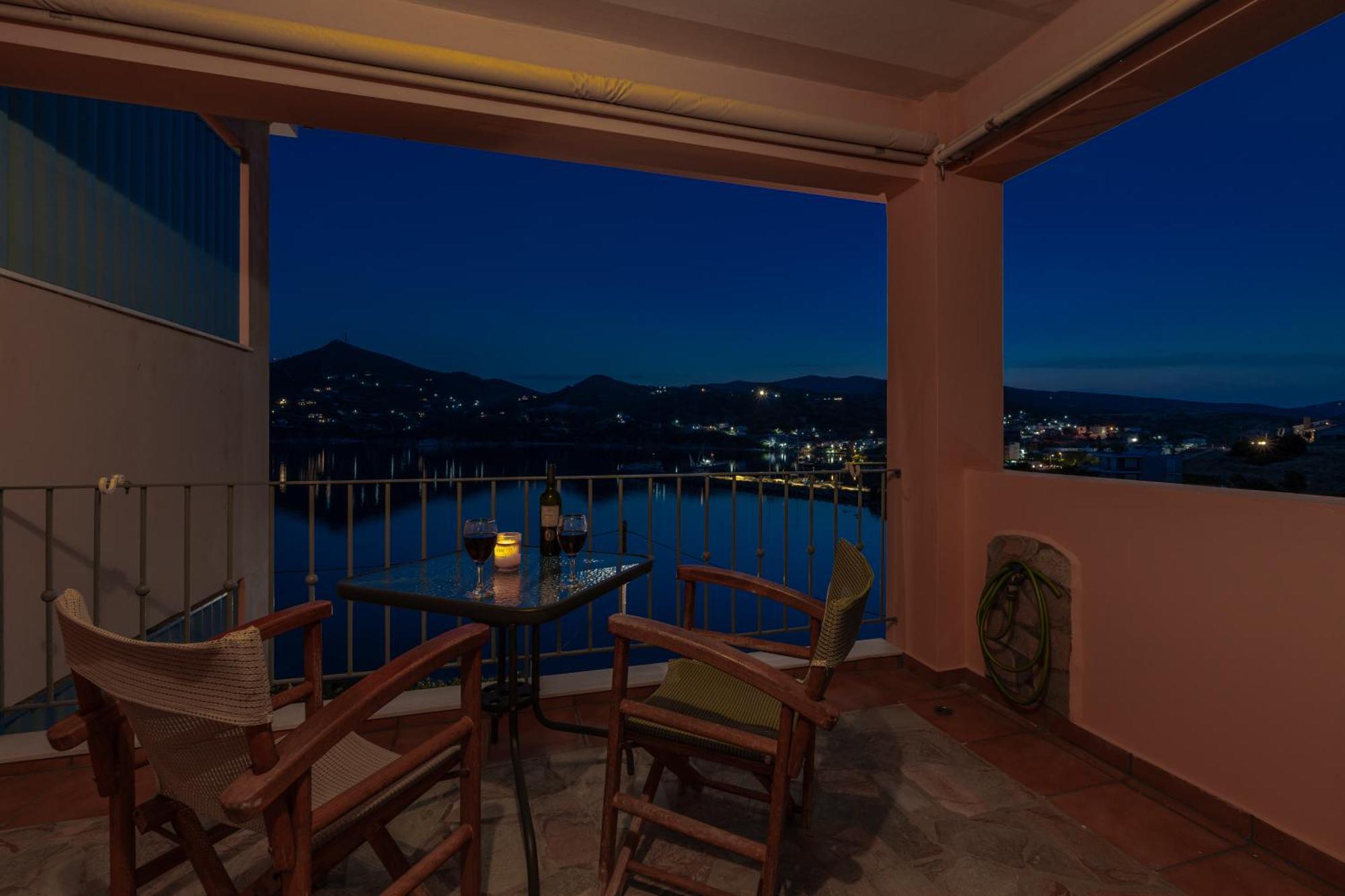 Niovi Seaview Apartments 아이 아포스톨리 외부 사진