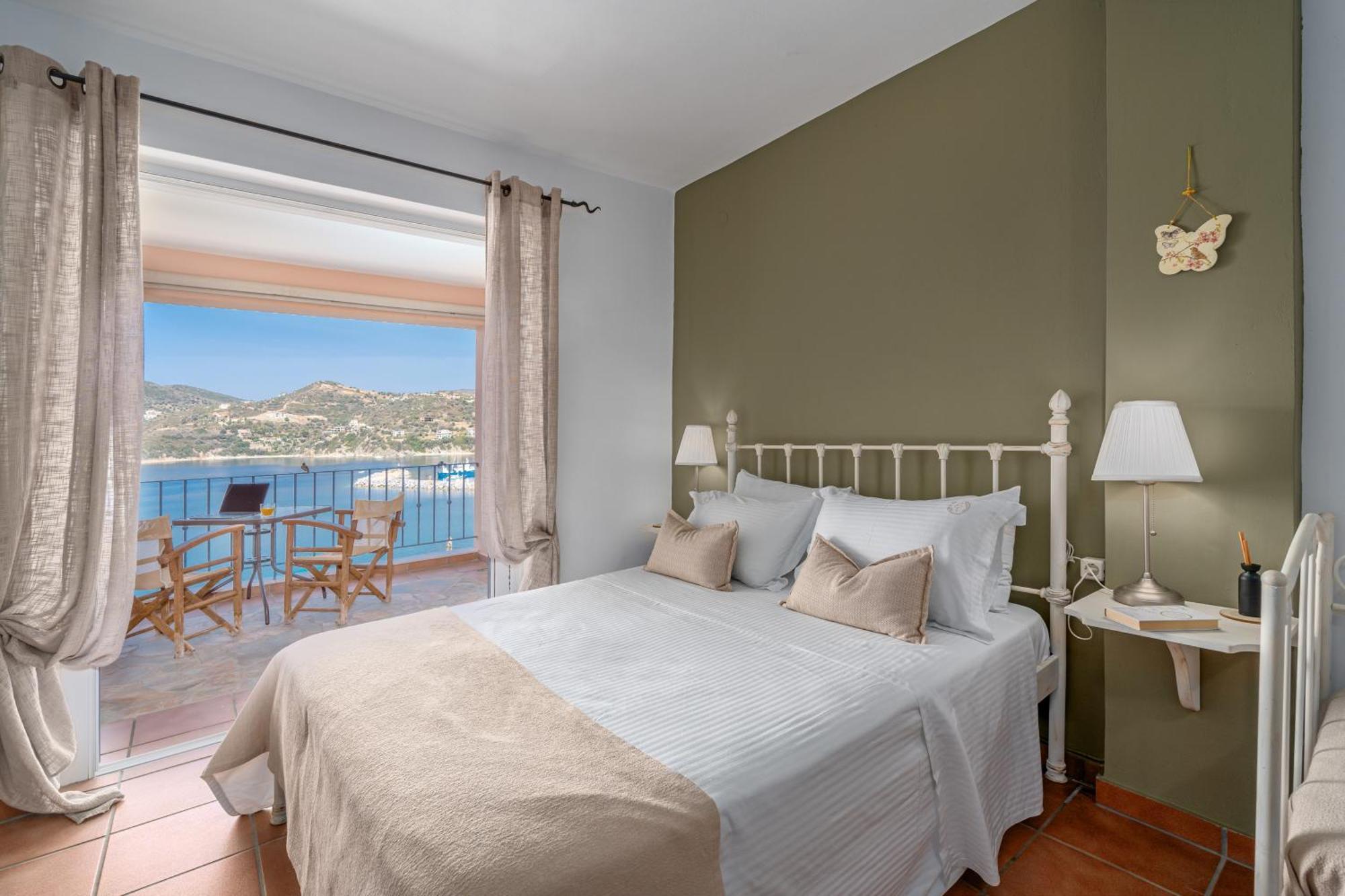 Niovi Seaview Apartments 아이 아포스톨리 외부 사진