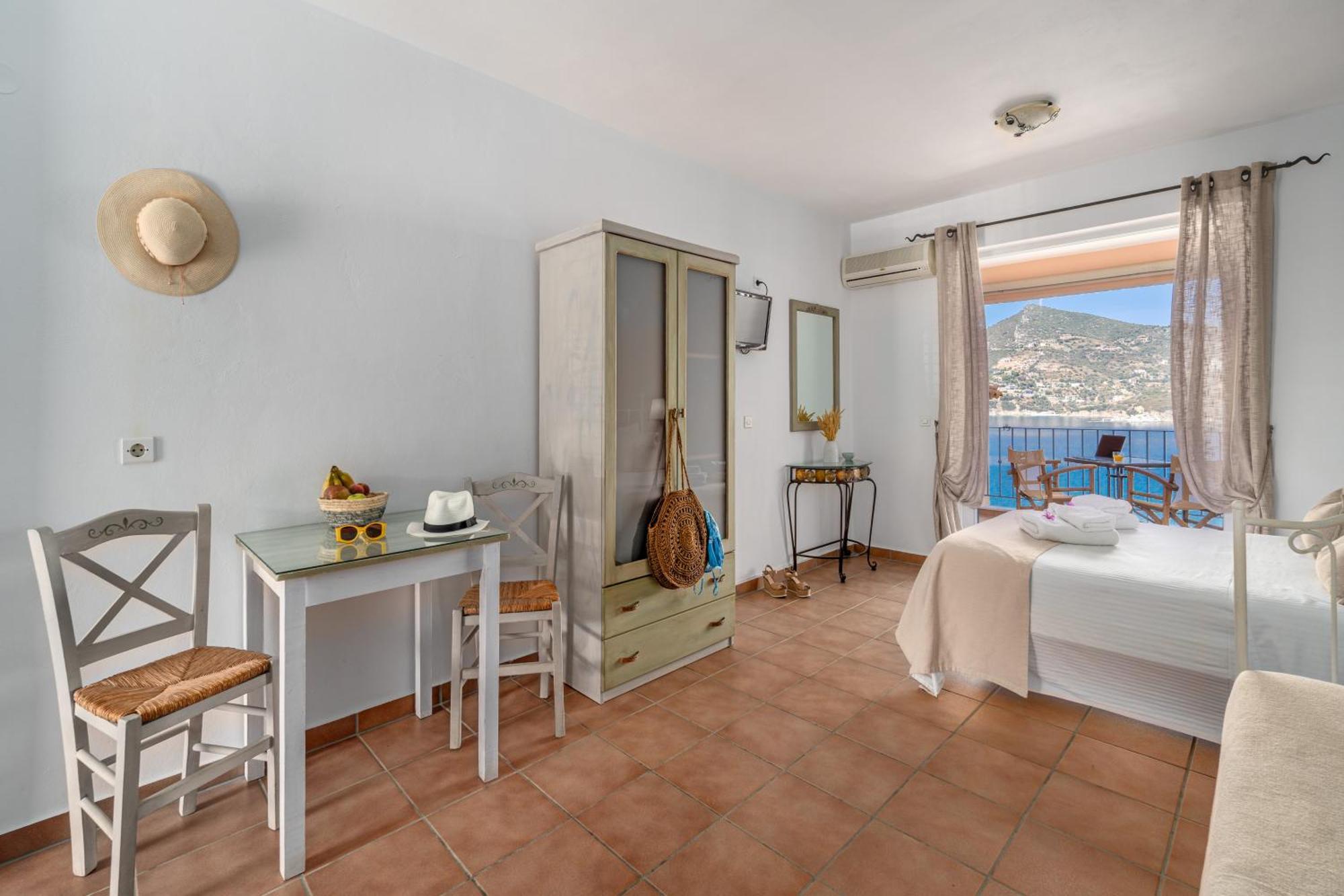 Niovi Seaview Apartments 아이 아포스톨리 외부 사진